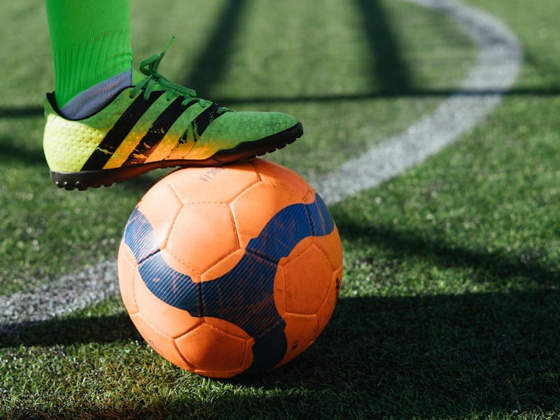 Deportes Juveniles en Las Vegas: Ligas, Programas y Lo Que Los Padres Necesitan Saber